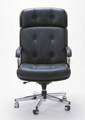 「魅力的なアンティーク家具の選び方と活用法 ? あなたのインテリアを格上げする秘訣」