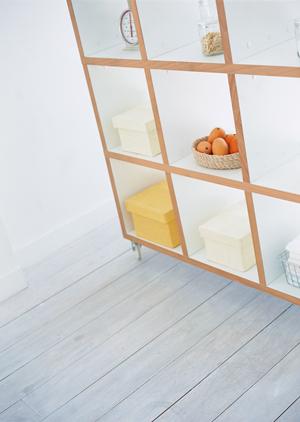 鉄の職人がつくるアイアン家具の魅力